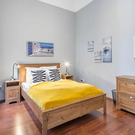 Appartamento Sleek Warm Design Retreat